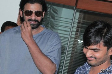 Karnataka Fans Meets Prabhas